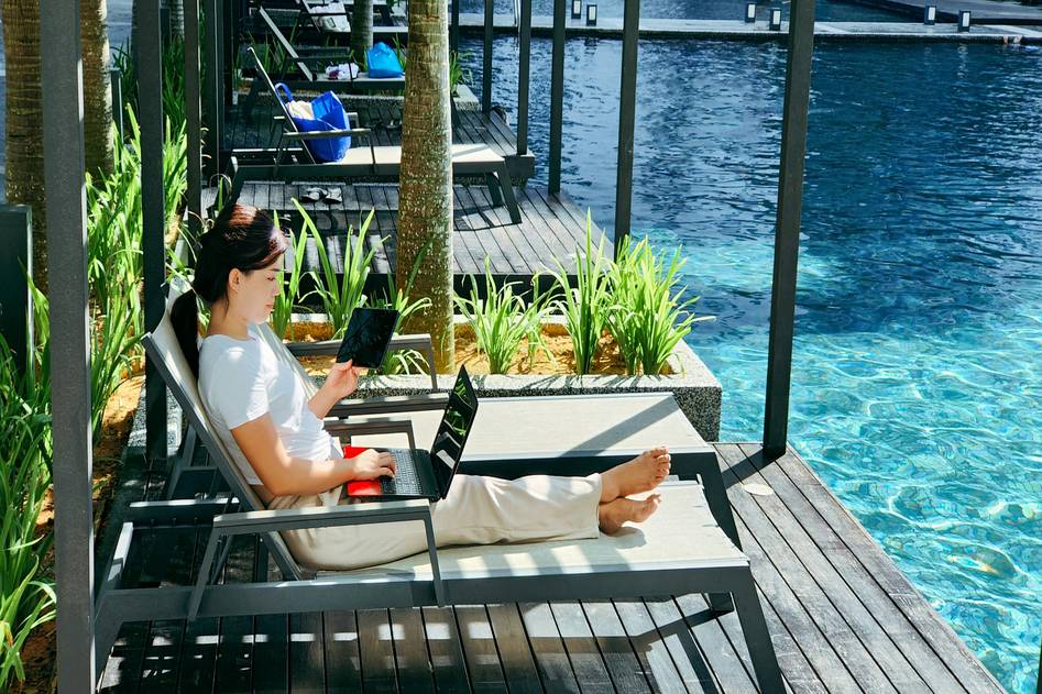 Homepage for Travel Nomad digital nomad